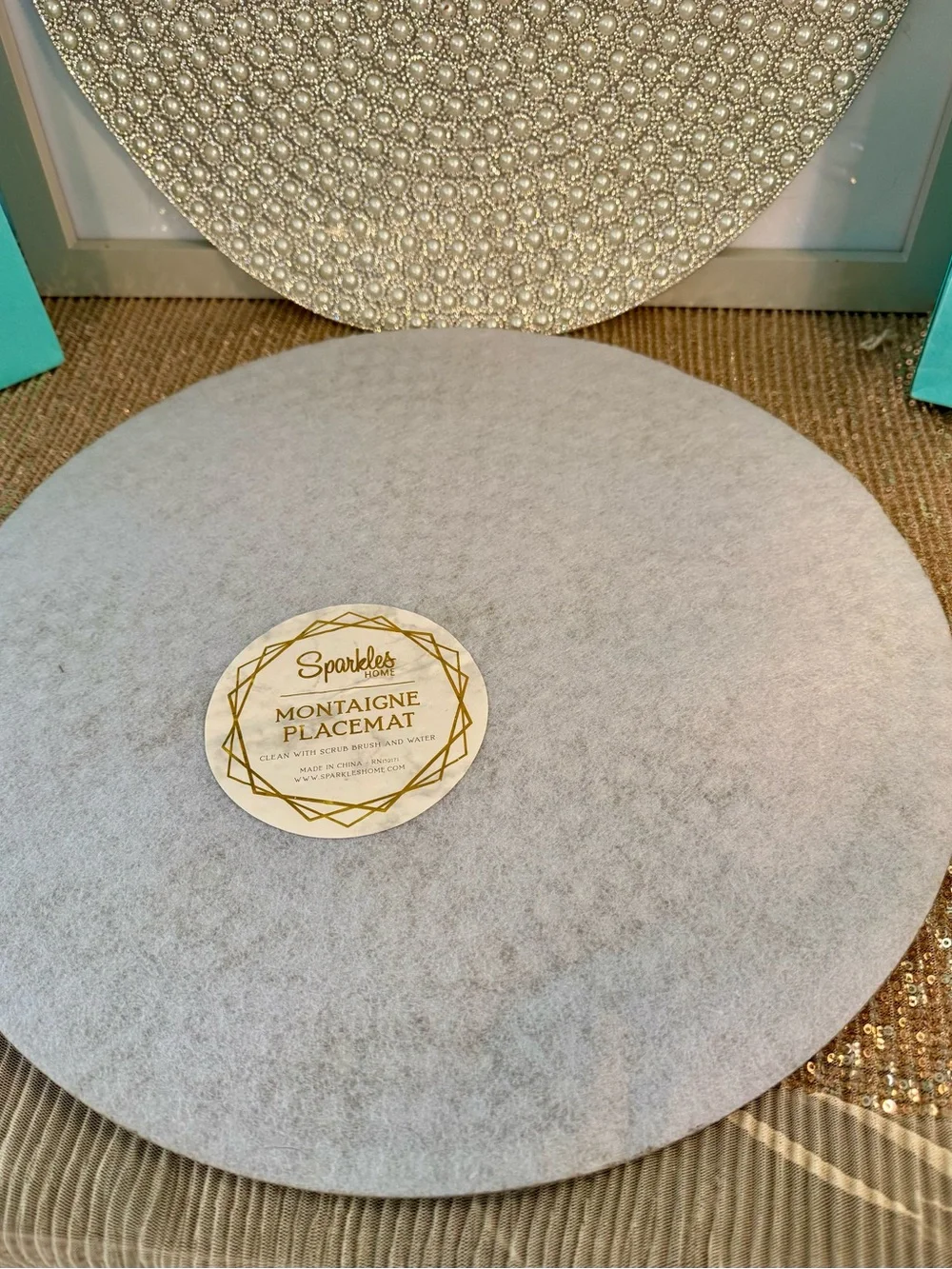 🌸H37 - Crystal and Pearl Place Mats 🩶💎🍽️🛍️(STRG)